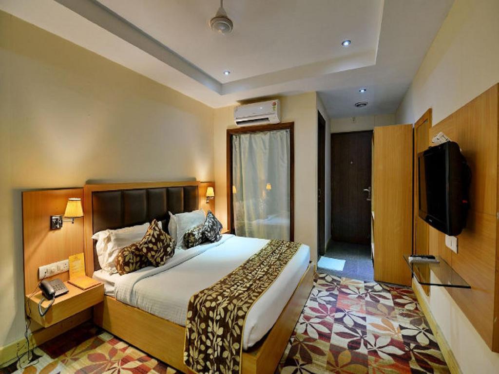 Click Hotel Kohinoor, Ludhiana Exterior foto